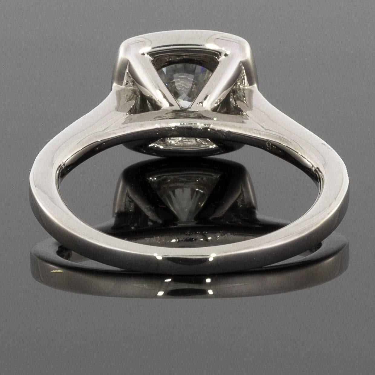 cushion halo round diamond
