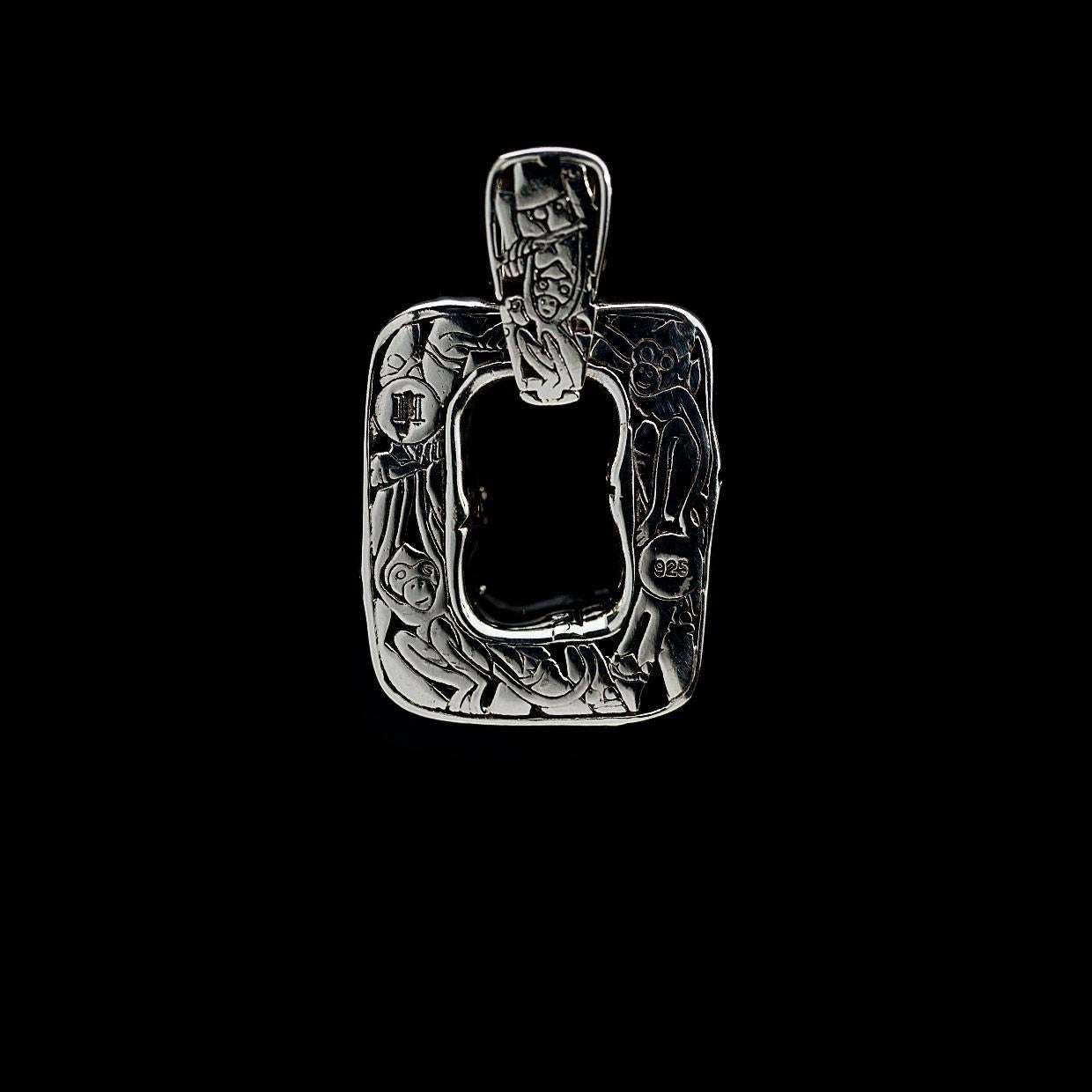 Retired John Hardy Bamboo Door Knocker Sterling Silver Pendant In Good Condition In Columbia, MO