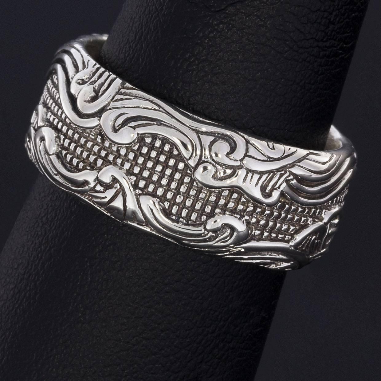 David Yurman Men's Sterling Silver Waves Collection Band Ring In Excellent Condition In Columbia, MO