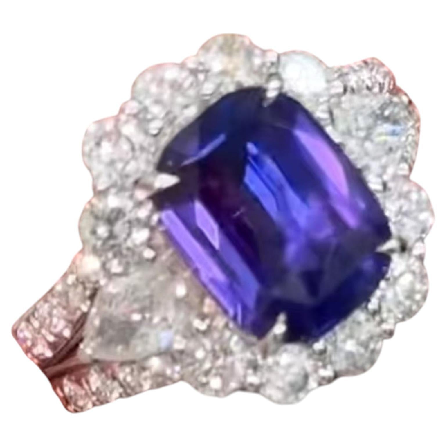 GIA 18K 3.05 Ct Sri Lanka Unheated Vivid Purple Sapphire Engagement Ring