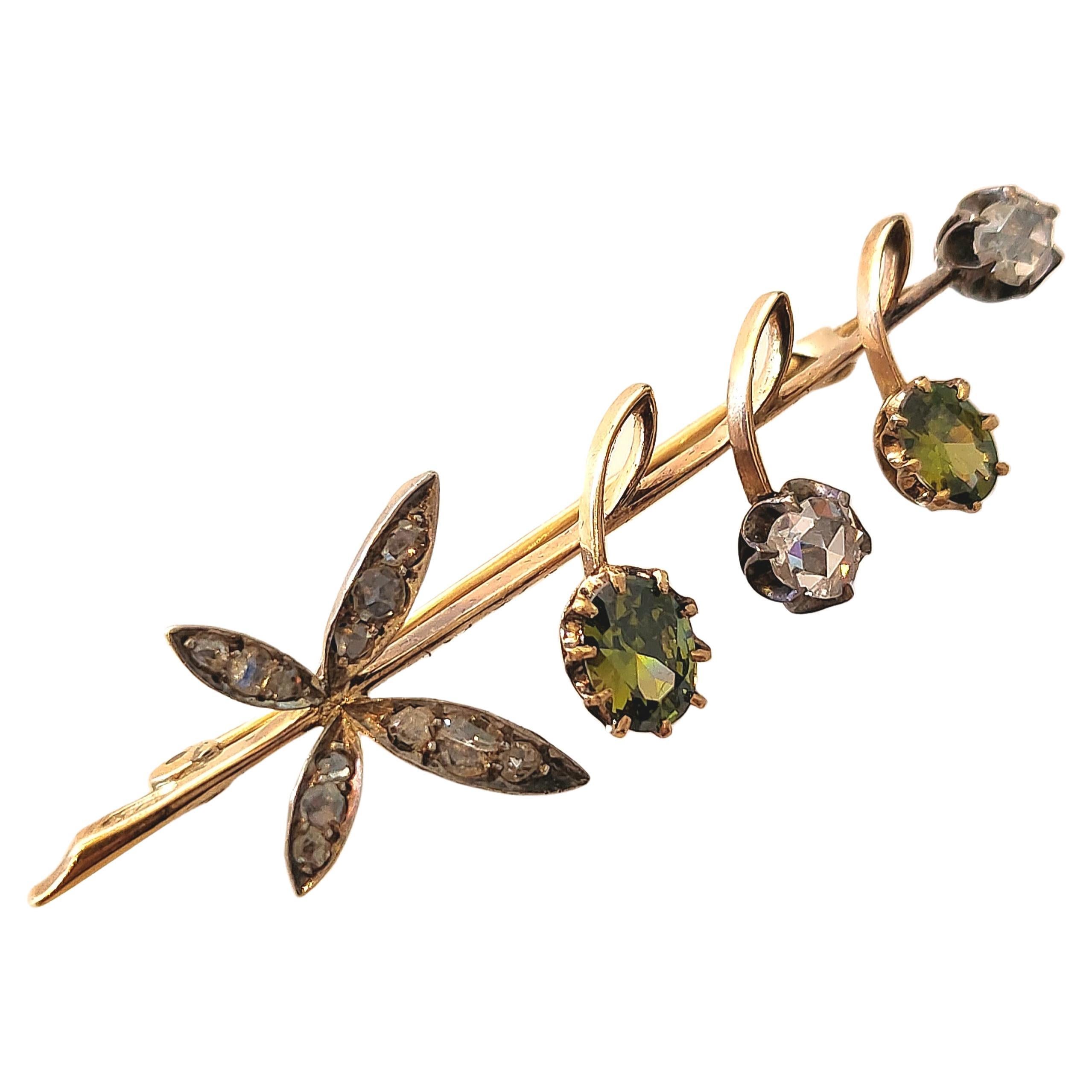 Antique Rose Cut Diamond And peridot Lily of The Valley Russian Gold Brooch In Good Condition For Sale In Cairo, EG