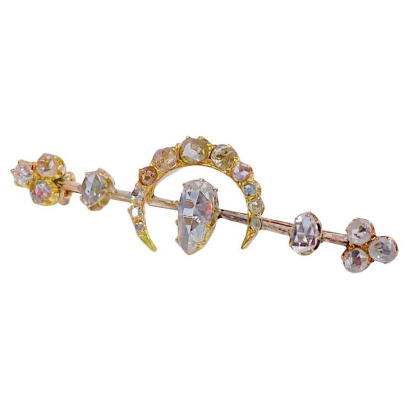 Antique 1880s Rose Cut Diamond Russian Gold Brooch  In Good Condition For Sale In Cairo, EG