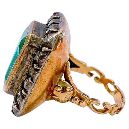 Taille émeraude Bague ancienne Astro Hungerian en or avec émeraude et diamants taille rose en vente