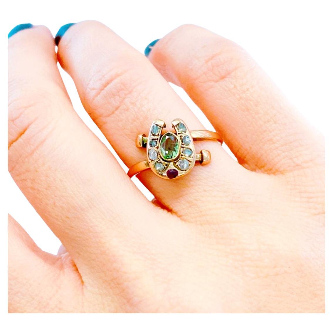 Antique Demantoid Hourse Shoe Russian Gold Ring In Good Condition For Sale In Cairo, EG