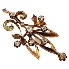 Colgante de oro con diamantes rusos antiguos tallados en mina