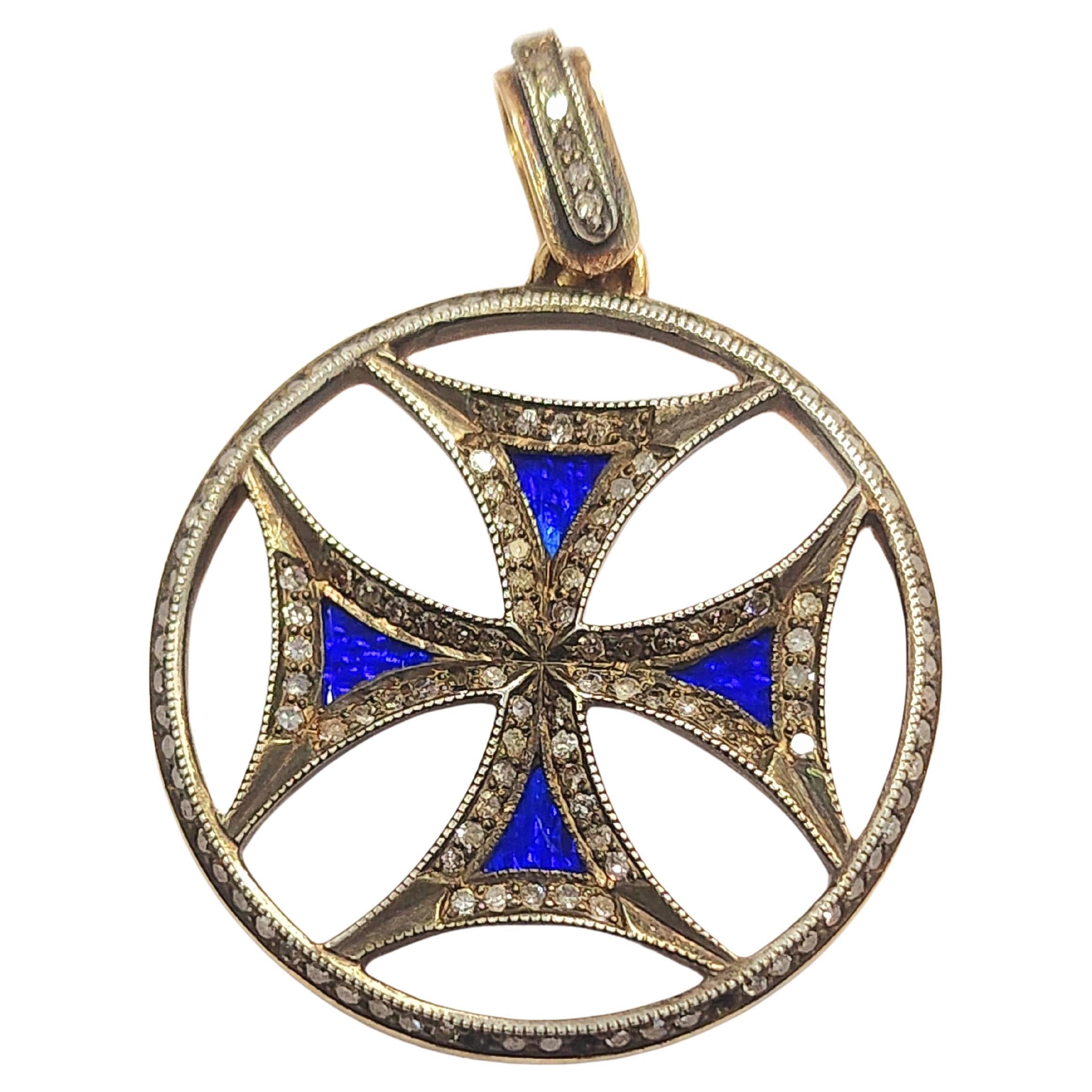 Colgante de Cruz con Diamante de Corte Rosa y Esmalte Antiguo