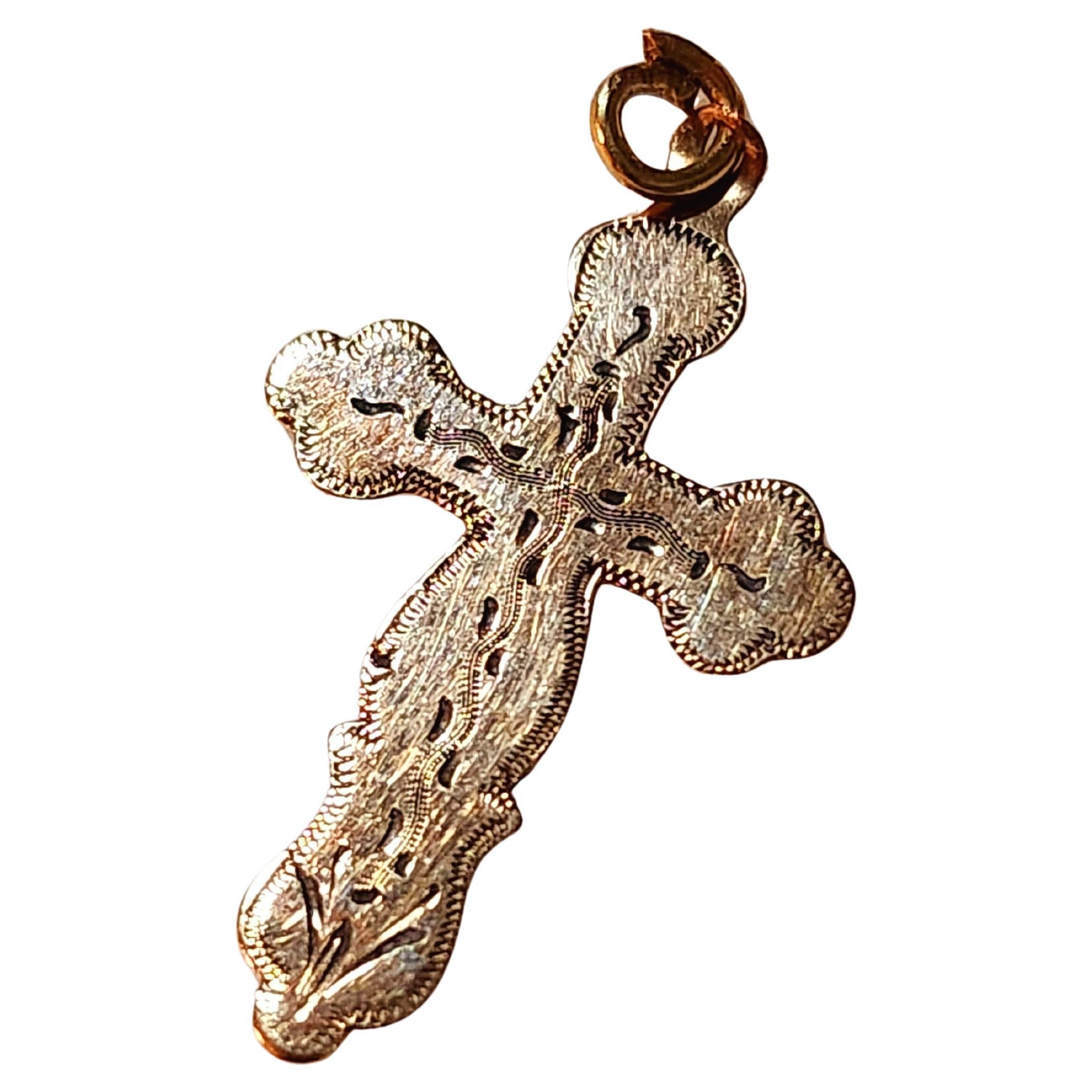 Antique 1850s Imperial Russian Gold Cross Pendant im Angebot