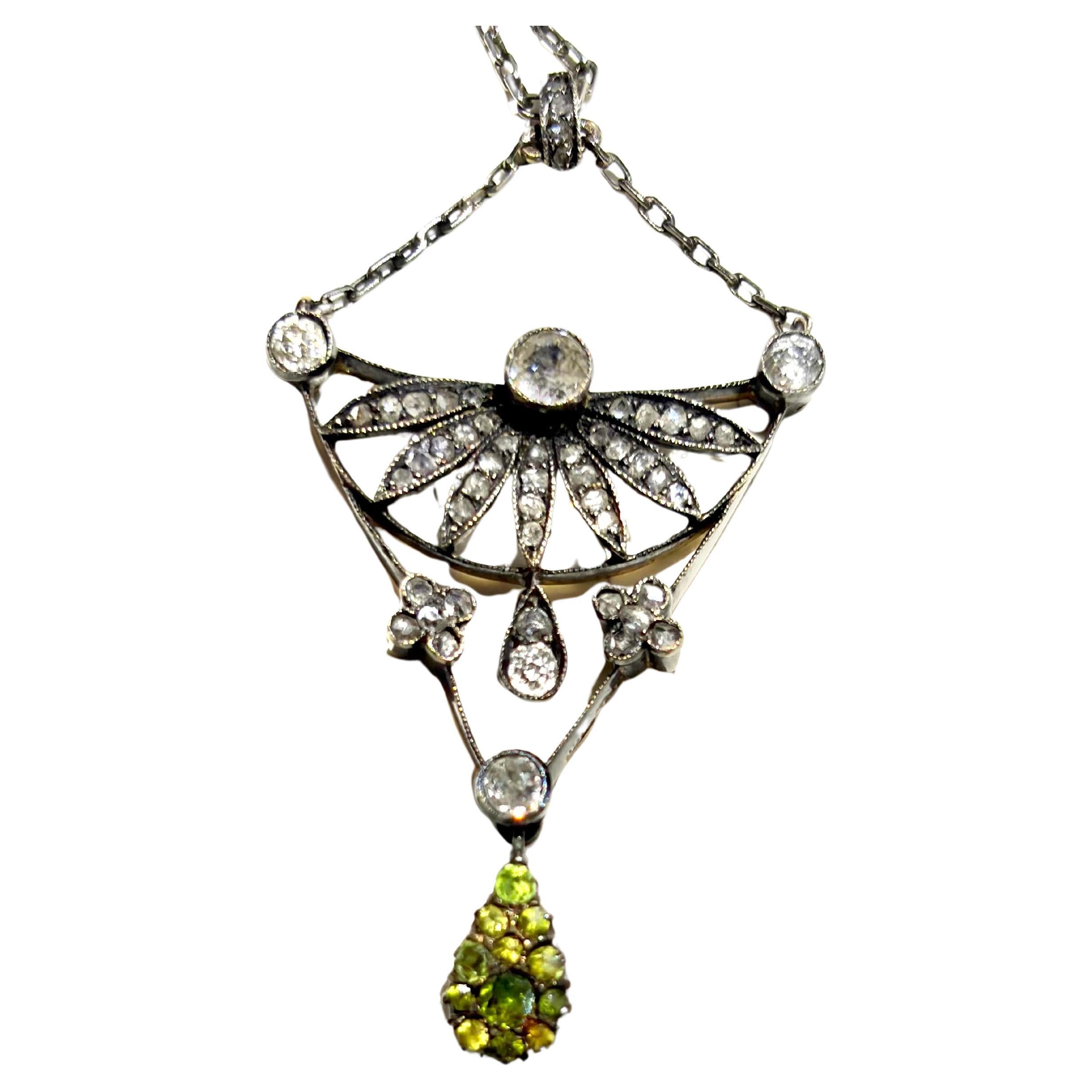 Collana antica con diamanti dell'Impero russo