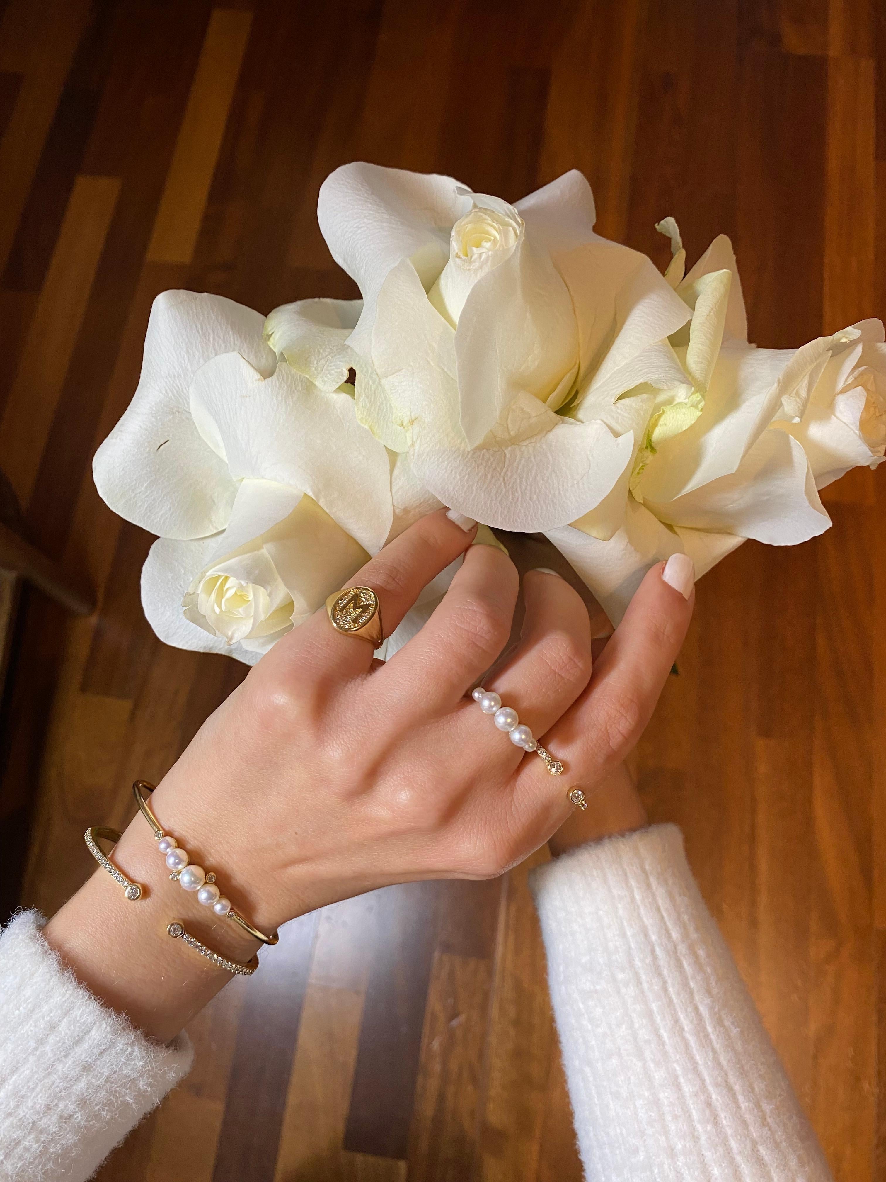 Im Angebot: Perlenring, 18 Karat Gold () 8