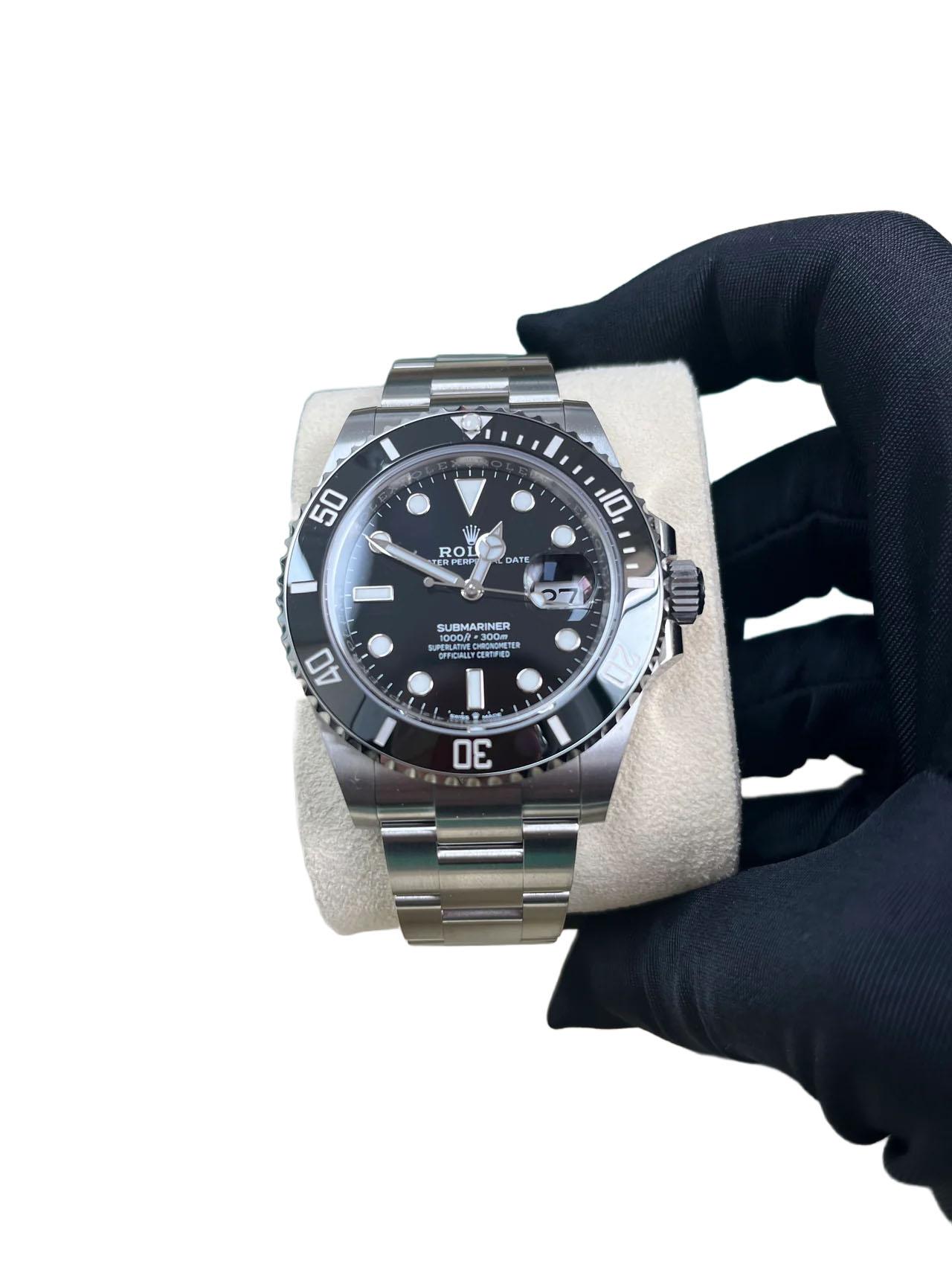 Rolex Submariner 41 mm - Orologio con data in acciaio inossidabile - Quadrante nero (Ref# 126610LN) in vendita 1