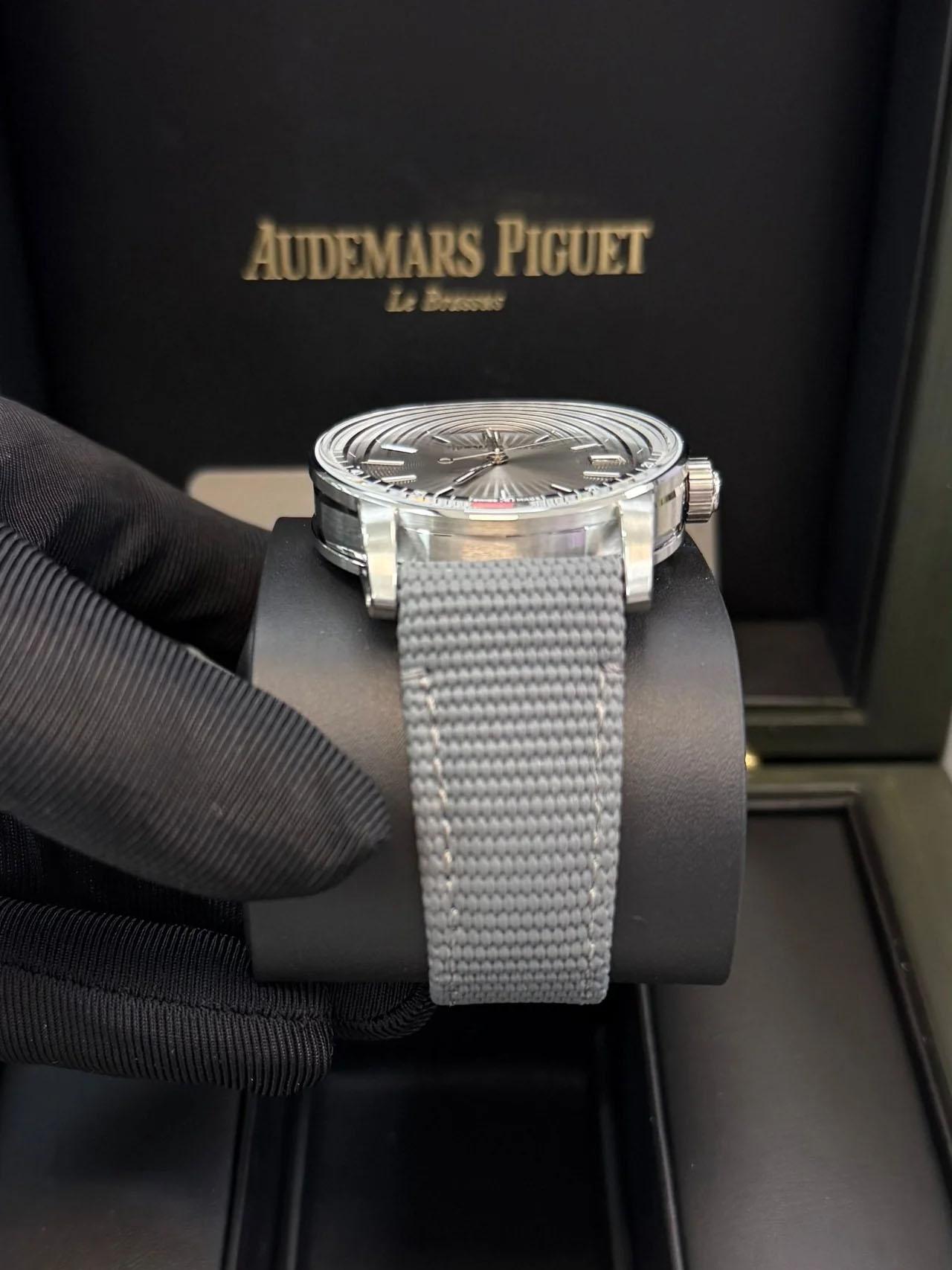 Audemars Piguet Código 11.59 automático Acero inoxidable Esfera gris 15210ST.OO.A009 en venta 1