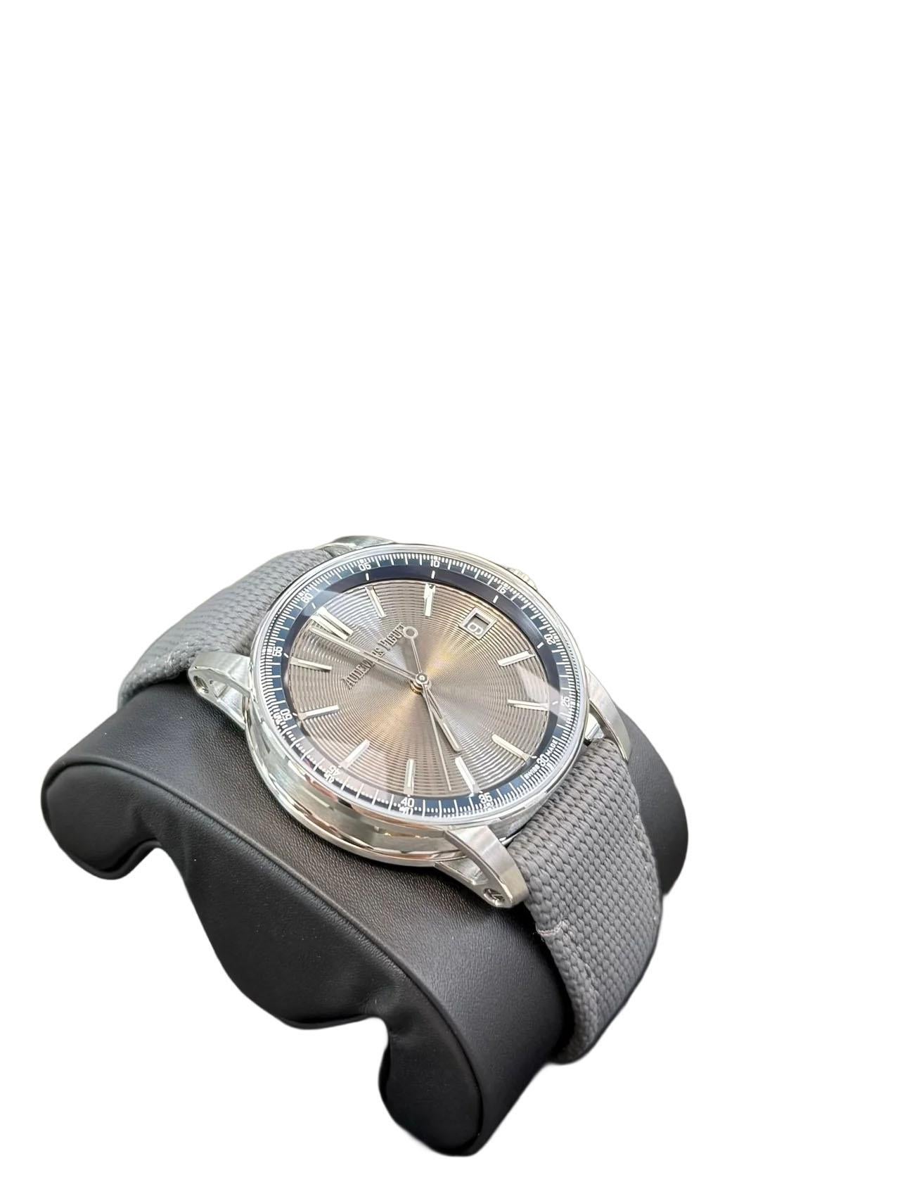 Audemars Piguet Código 11.59 automático Acero inoxidable Esfera gris 15210ST.OO.A009 en Nuevo estado para la venta en New York, NY