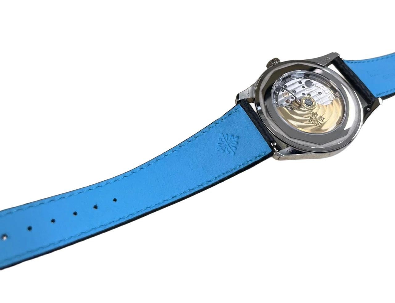 Patek Philippe Calatrava 40mm Blue Date Sweep Seconds (Ref# 6007G-011) Unisexe en vente