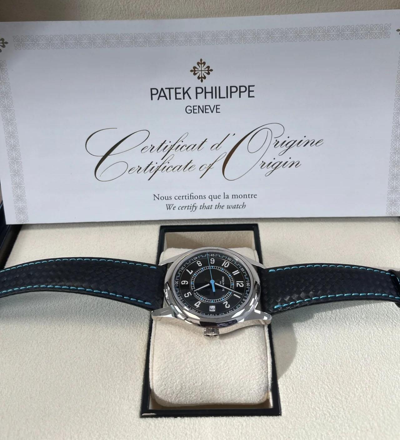 Patek Philippe Calatrava 40mm Blue Date Sweep Seconds (Ref# 6007G-011) en vente 11