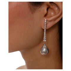 Linear Graduated 2.00 carat Diamond Earring with baroque pearl