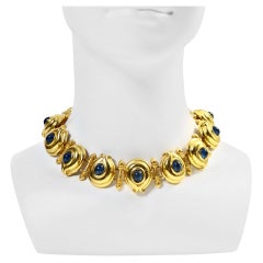 Collana Fendi vintage in tonalità oro e cabochon blu circa anni '80