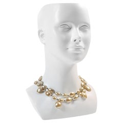 Collar de perlas de imitación colgantes Pate De Verre, hacia la década de 2000