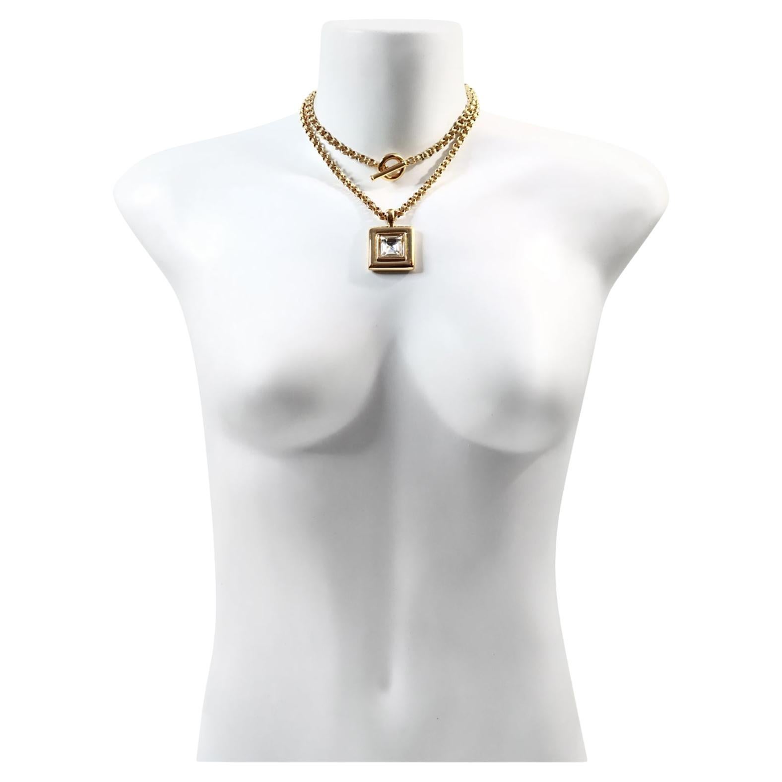 Vintage A Link di Givenchy con collana a goccia penzolante circa anni '80