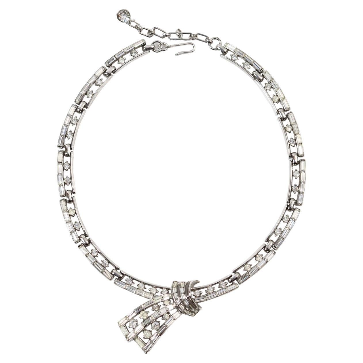 Cravatta Trifari Channel Set Choker d'epoca, circa anni '60 in vendita 2