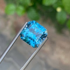 11.50 Carat Natural Loose Neon Blue Topaz For Jewelry African Gemstone