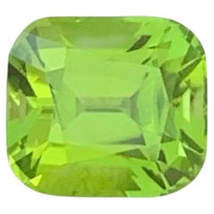 2.95 Carat Natural Loose Apple Green Color Peridot Cushion Cut Pakistani Gem