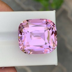Gemma afghana di kunzite rosa naturale, non trattata termicamente, da 59,50 carati, taglio a cuscino