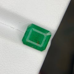 1.25 Carat Natural Loose Green Color Emerald For Jewelry Swat Gemstone