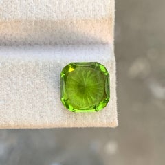 4.75 Carat Natural Loose Apple Green Peridot Stone Fancy Cut Pakistani Gemstone (pierre précieuse pakistanaise)