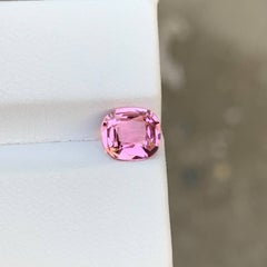 Gemma afghana di tormalina naturale sfusa da 1.10 carati, colore rosa pallido, taglio a cuscino