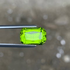 6.20 Carat Natural Loose Apple Green Peridot Cushion Cut Pakistani Gemstone