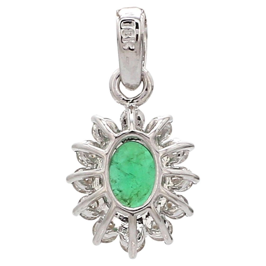 This Natural Emerald Gemstone Charm Pendant is not only a beautiful accessory but also a symbol of natural beauty and individuality. It exudes a sense of elegance and refinement, making it a perfect choice for both formal occasions and everyday