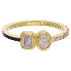 Anello con diamante ovale rotondo e taglio smeraldo smaltato Oro giallo 14 carati Gioielli di pregio
