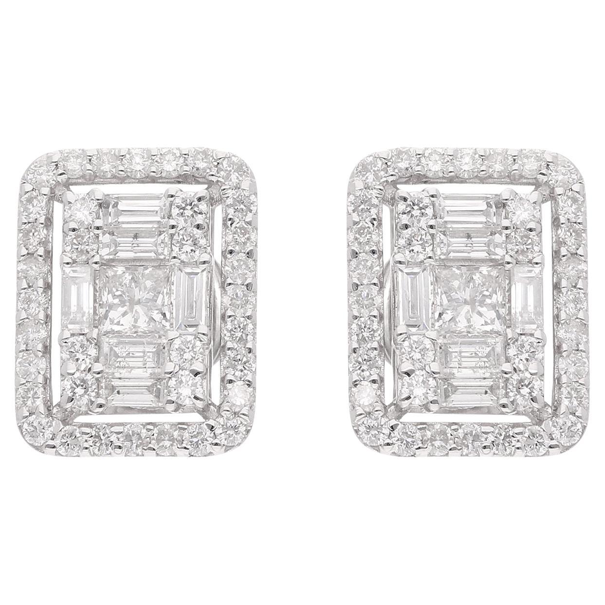 Clous d'oreilles géométriques en or blanc 18 carats avec diamants ronds et baguettes