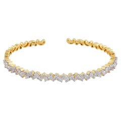18 Karat Yellow Gold Cuff Bangle SI Clarity HI Color Diamond Handmade Bracelet
