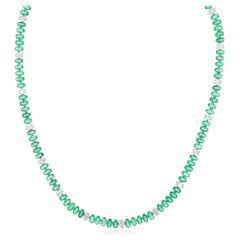 Collar Ovalado de Esmeralda de Zambia Diamante 10 Kilates Oro Blanco Joyería Fina