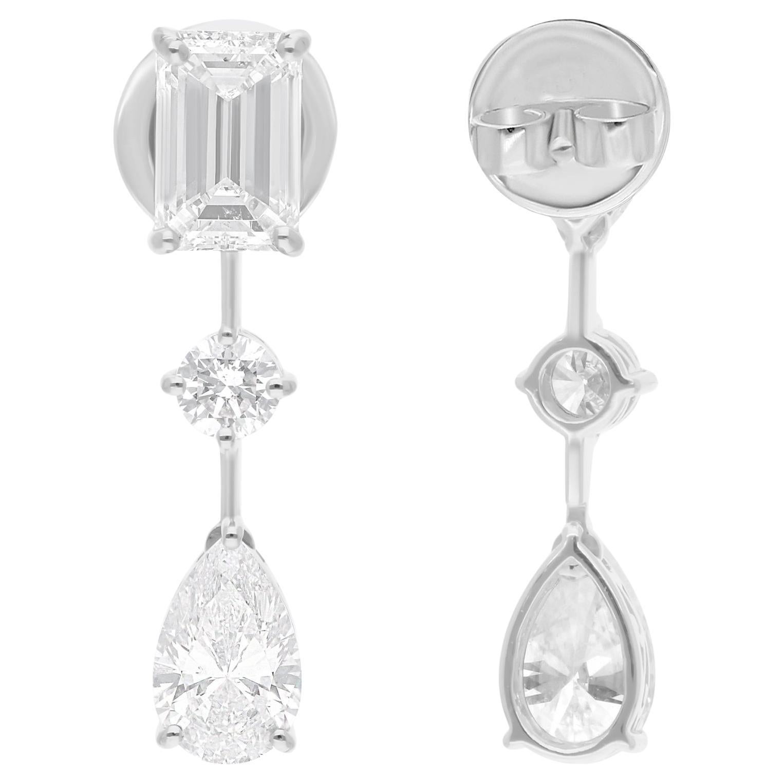 Realizzati in oro a 14 carati, questi squisiti orecchini sono impreziositi da 4,46 carati di diamanti scintillanti.

Segui la vetrina di Spectrum Jewels per vedere le ultime collezioni e i pezzi esclusivi. Spectrum Jewels è orgoglioso di essere