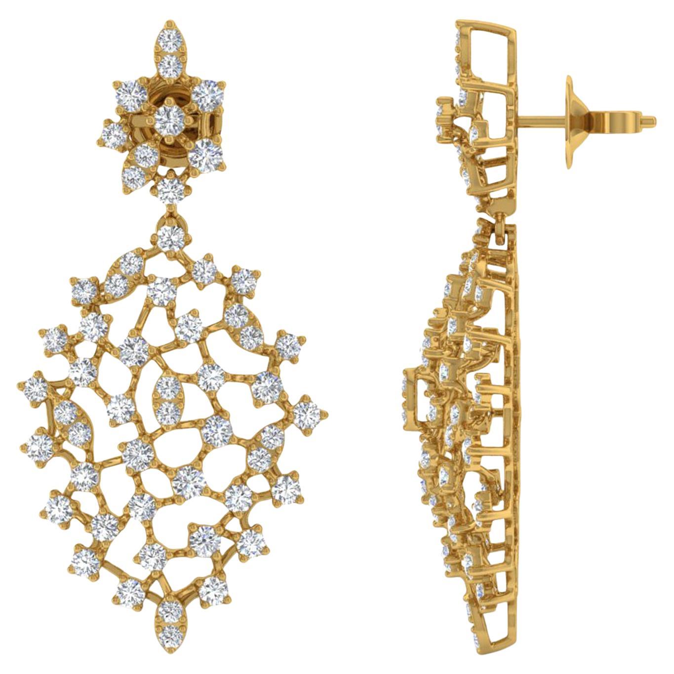 Pendientes de oro amarillo de 18 quilates con diamante redondo talla brillante SI/H natural de 4,5 quilates