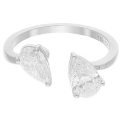 Anillo de puño de diamante pera de 1,73 quilates de oro blanco de 18 quilates con claridad SI y color HI