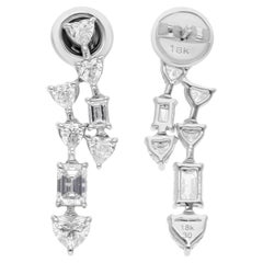 Boucles d
oreilles cœur en or blanc 14 carats avec diamants taille émeraude 2,43 carats SI/H
