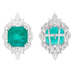 Boucles d
oreilles émeraude 22,26 carats diamant rond poire 6,17 carats or blanc 14 carats