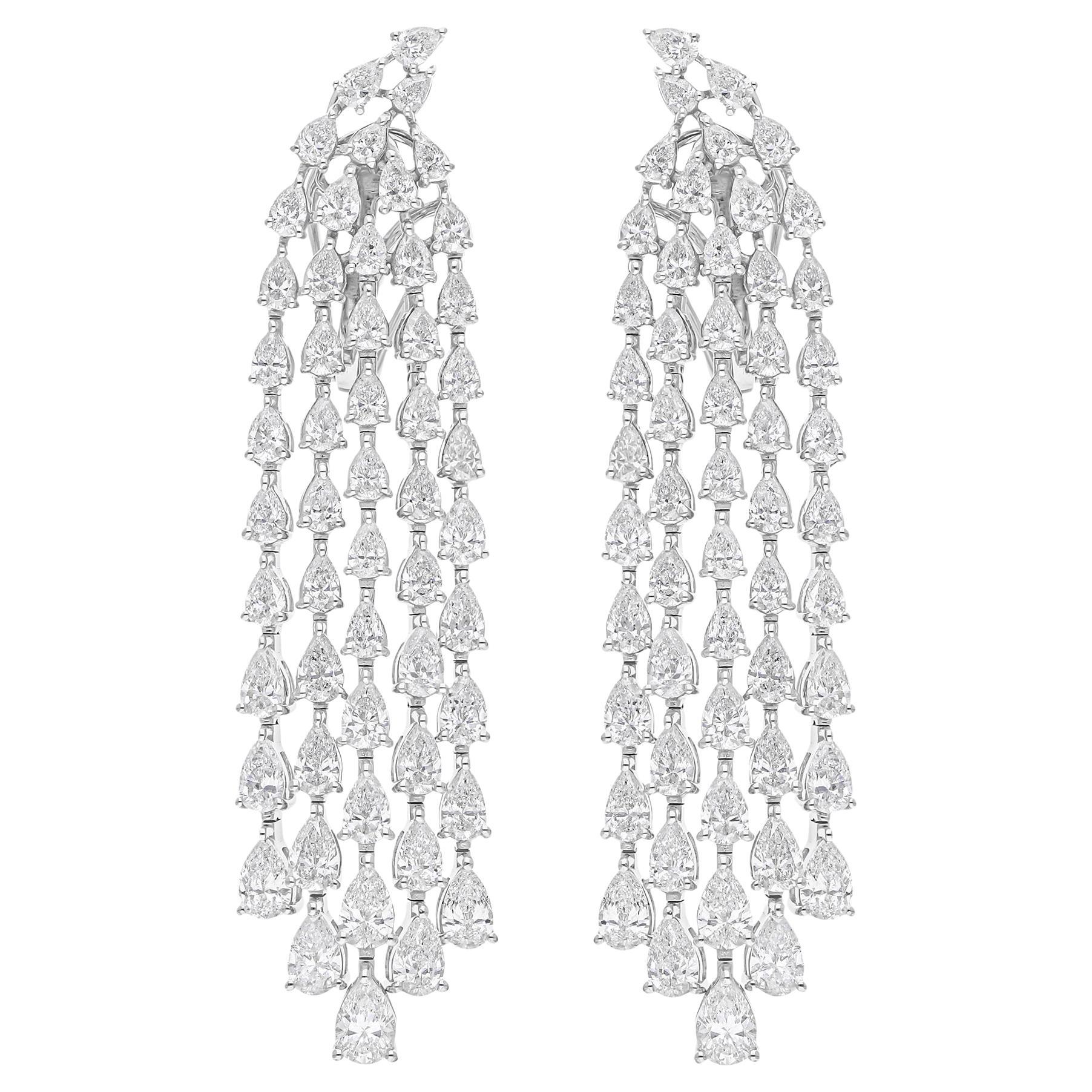 Boucles d
oreilles chandelier en or blanc 14K avec diamant taille poire brillant de 7,57 carats SI/H