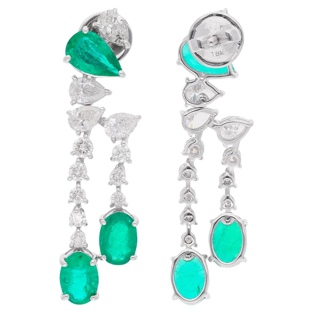 Pendants d
oreilles en or blanc 14 carats avec émeraude de 4,00 carats et diamants de 2,14 carats