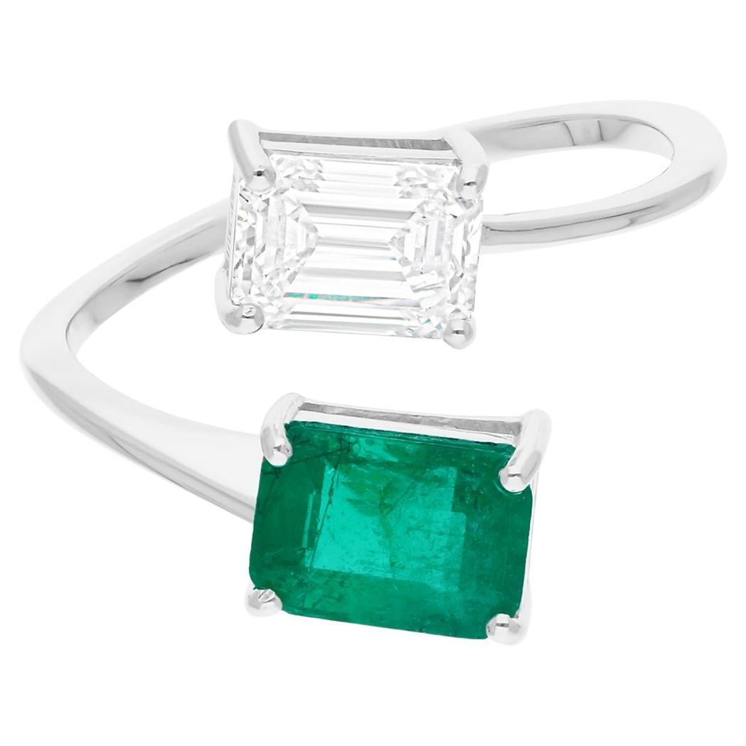 Bague en or blanc 14 carats avec émeraude de Zambie de 0,95 carat et diamants de taille émeraude de 0,90 carat