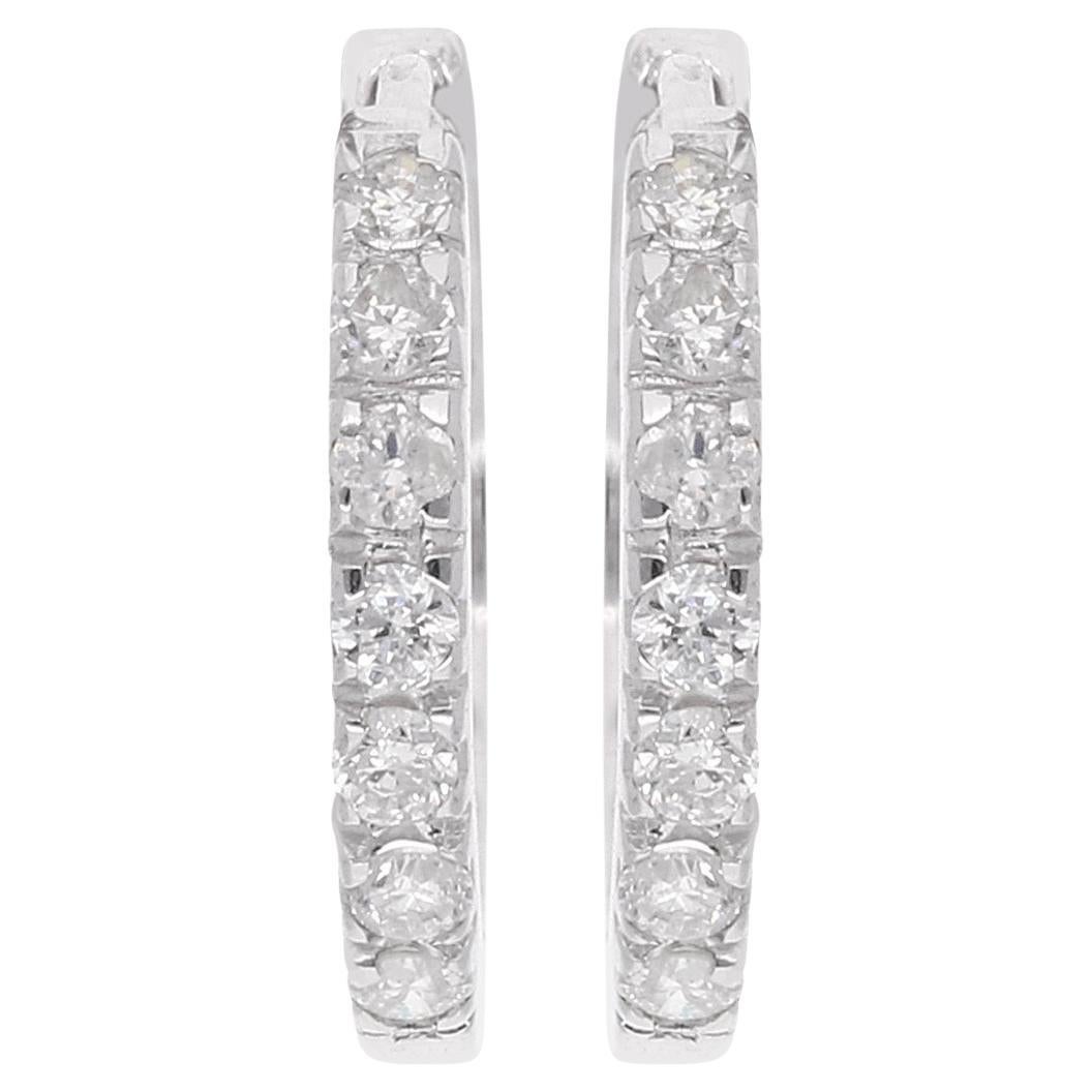 Boucles d'oreilles en or blanc 18 carats avec diamant rond Nature SI Clarity HI Color Fine Hoop Ears