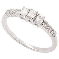 Anillo de diamantes redondo y talla esmeralda de 0,39 quilates Joyas de oro blanco de 18 quilates