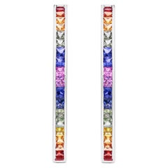 Créoles en or blanc 18 carats avec plusieurs saphirs et pierres précieuses de 4,43 carats