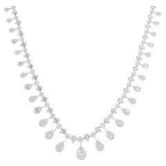 Halskette aus 18 Karat Weißgold mit 6,35 Karat SI Reinheit HI Farbe Baguette Diamant