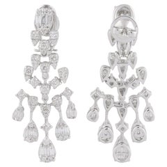 2.80 Carat SI/HI Baguette Round Diamond Chandelier Earrings 18 Karat White Gold