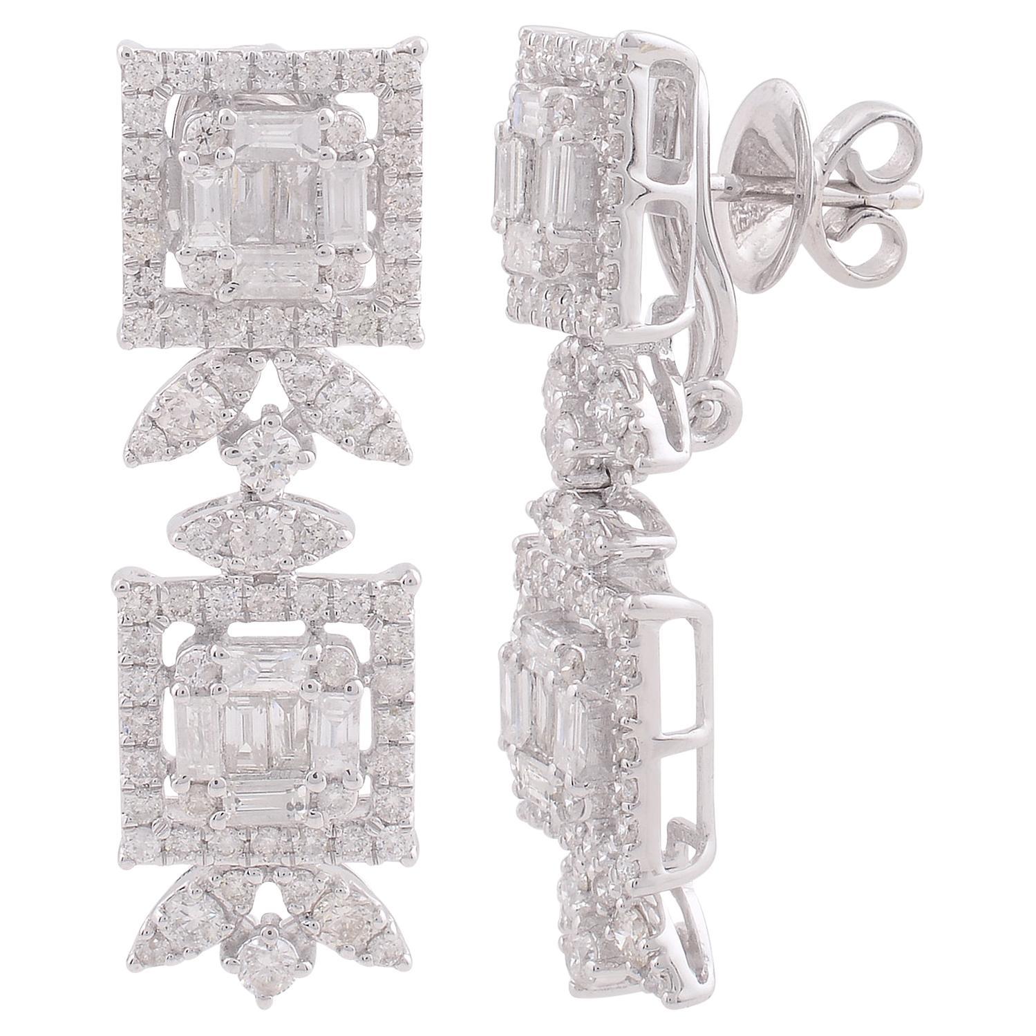Orecchini pendenti con diamanti tondi e baguette da 2,60 carati SI/HI, oro bianco 18 carati