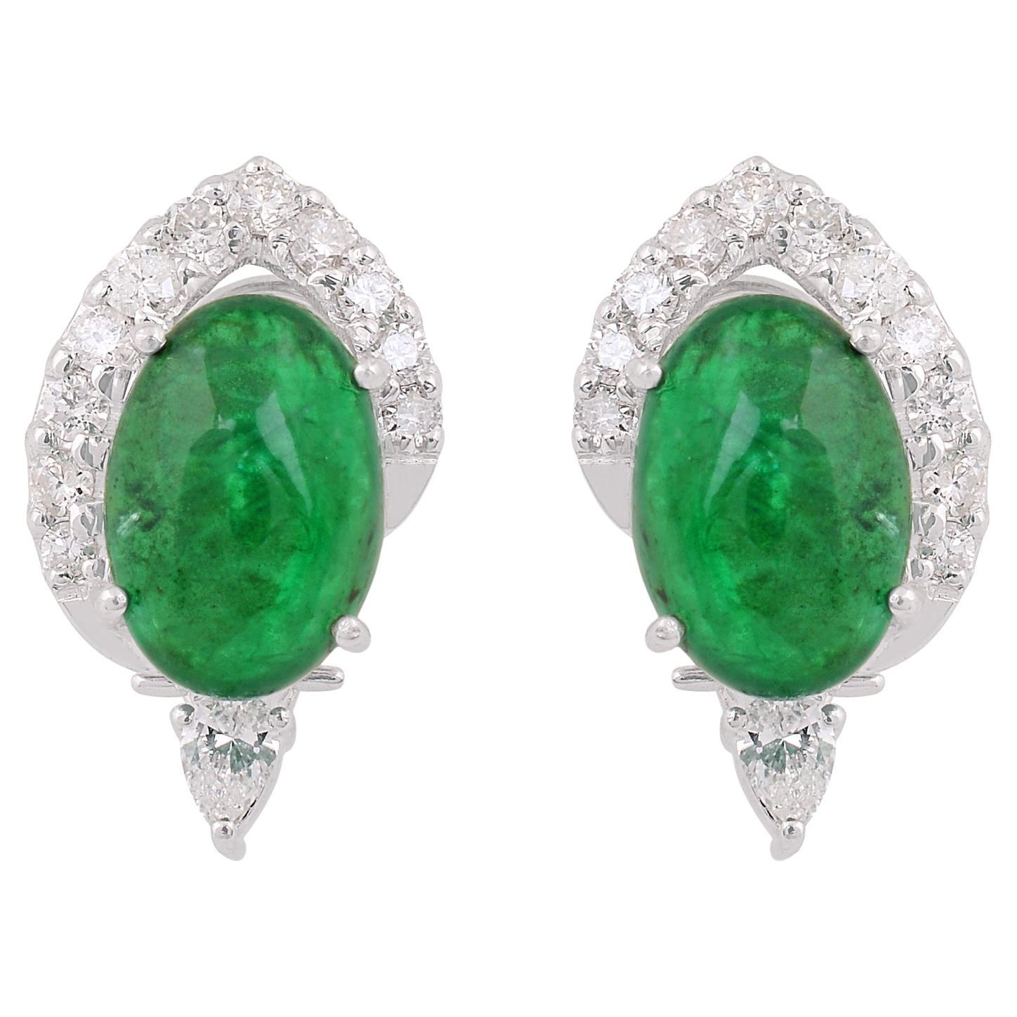 Orecchini con smeraldo naturale ovale da 6,94 carati e diamante da 0,95 carati in oro bianco da 18 carati
